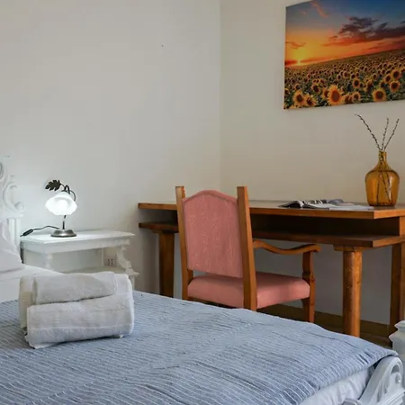 Roby's Apartment *